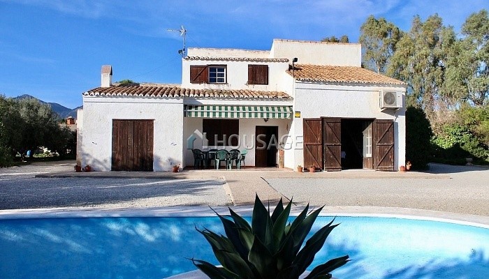 Villa en venta en Alicante, 252 m²