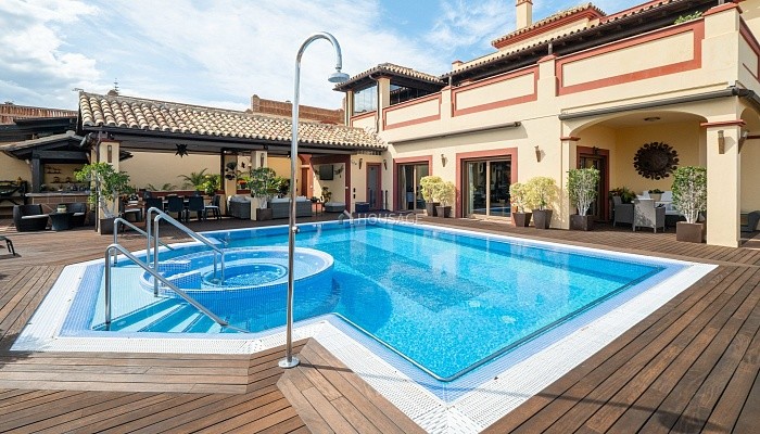 Villa en venta en Benalmádena, 1.011 m²