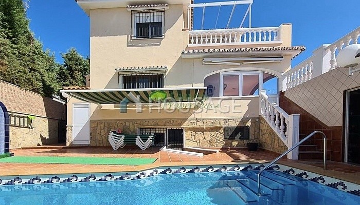 Villa de 5 habitaciones en venta en Vélez-Málaga