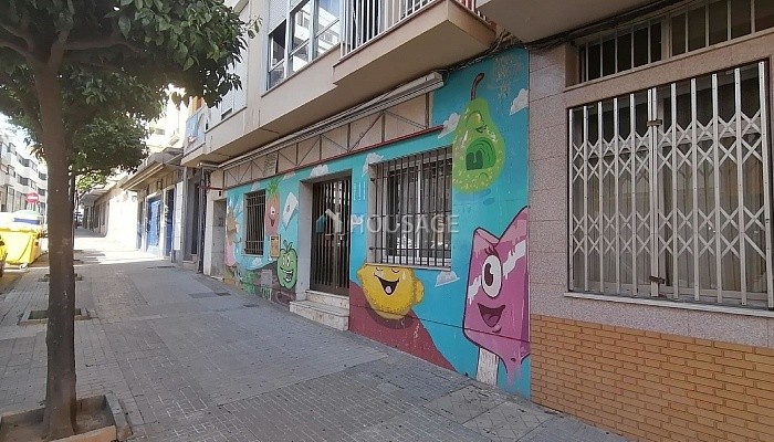 Local en venta en Algeciras, 145 m²