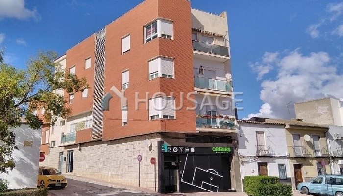 Piso de 4 habitaciones en venta en Jaén, 130 m²